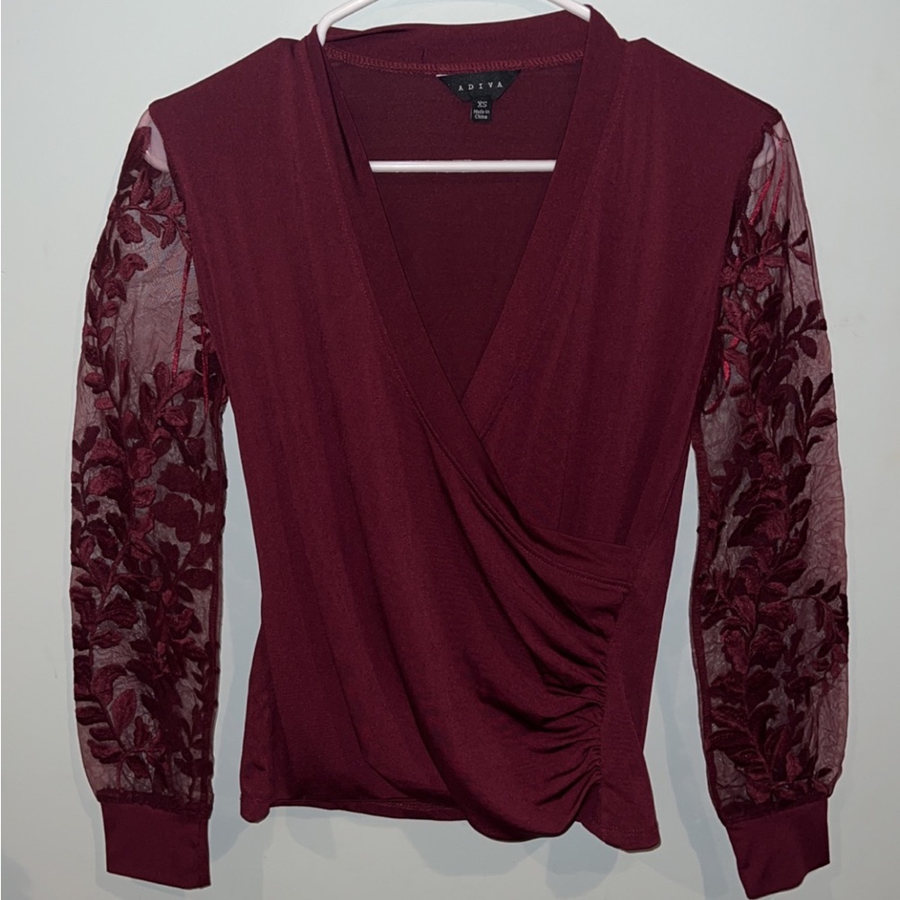 NWOT Lace Long Sleeve Wrap Top size XS